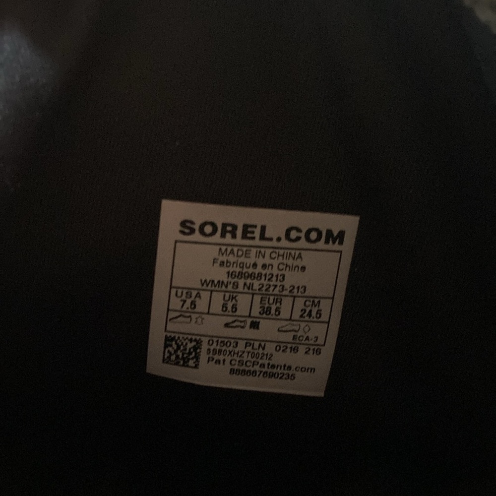 Sorel boots - Picture 4 of 5